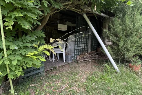 Garden shelter