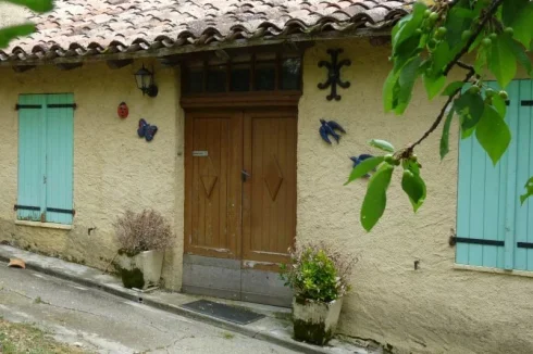 A Small Property with Land Facing the Pyrenees