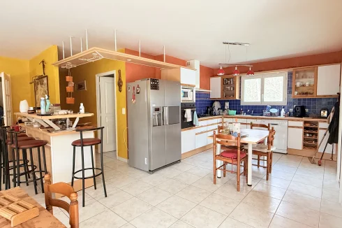 Kitchen area