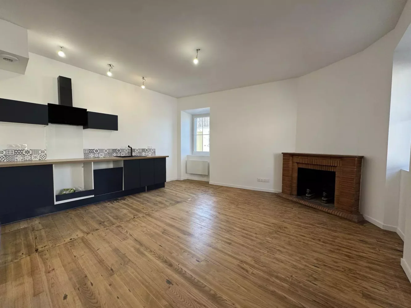 Town House Recently Renovated