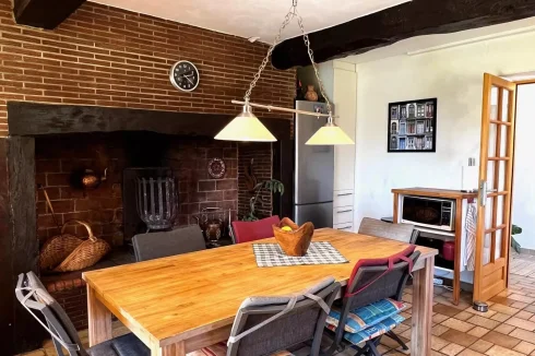 Kitchen dining