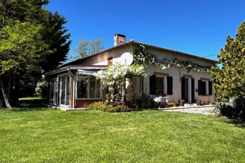 A Renovated Single Storey House with Good Mountain Views