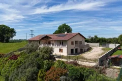 Villa with Panoramic Views of the Pyrenees