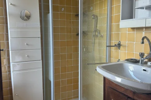 shower room 1