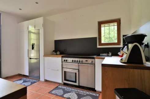 Back kitchen