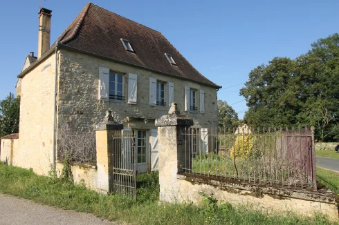 Charming Stone House for Sale in a Quiet Hamlet, Close to the Centre of Gourdon. Garage, Small Garden and Courtyard.