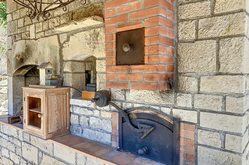 Bread oven