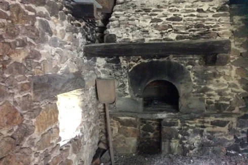 Bread oven