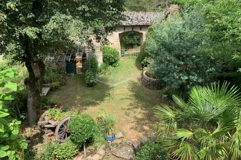 Entrance bread oven