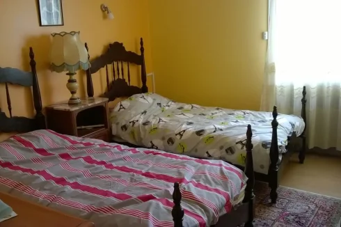 1st floor twin bedroom