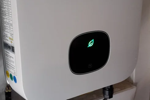 New hot water solar inverter