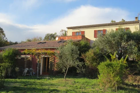 vue d' ensemble de la maison