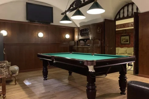 Billiard room