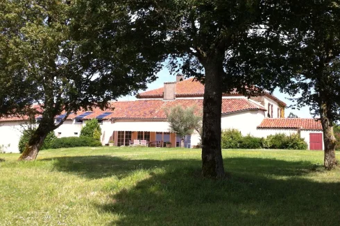 Face arrière au soleil