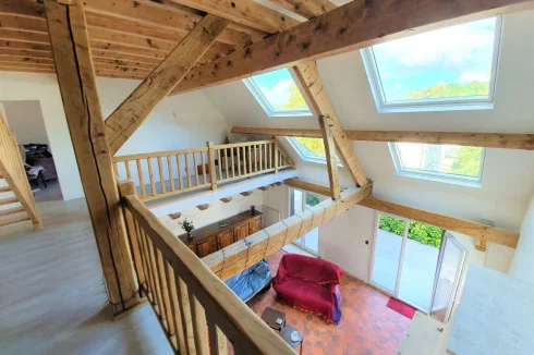 Salon & mezzanine floors