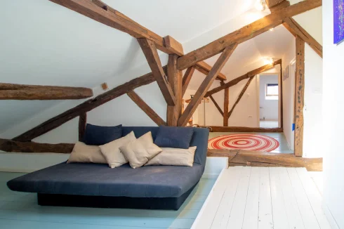 Dressing/jeux de ferme avec canapé-lit