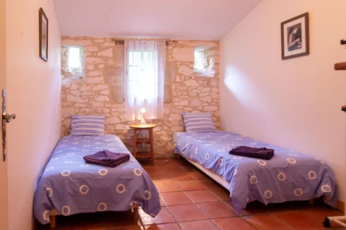 Chai chambre à deux lits