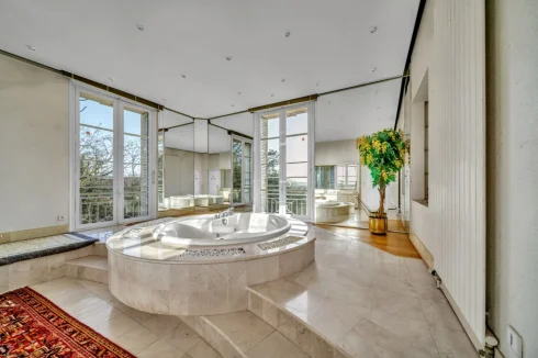 Master batch - alternative view