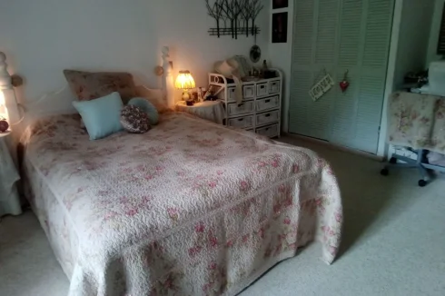 farm house bedroom1