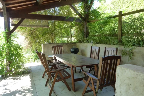 Covered terrace La grange