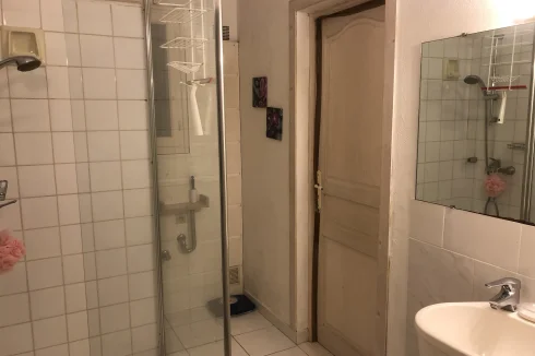 Ensuite shower/ toilet