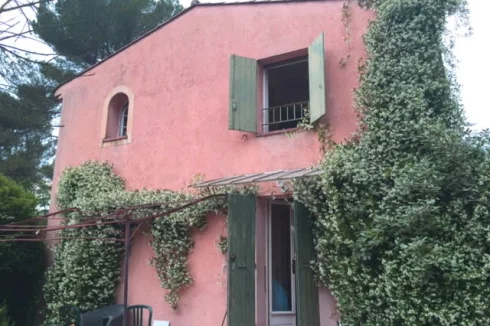 Facade & terrace