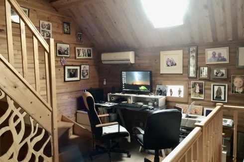 landing area , stairs to loft bedroom