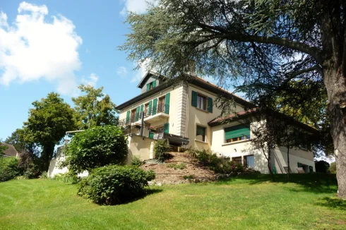 Stunning Renovated 1920s Villa on the Doorstep of Geneva. Perfect Family Home or B&B Business.