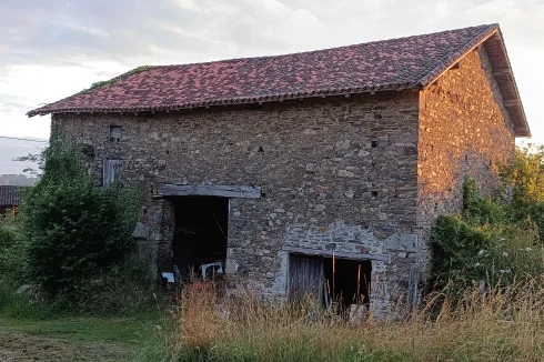 Barn 3 wood store