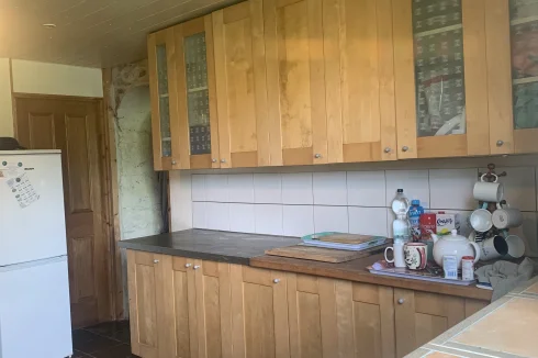 Kitchen to dinningroom