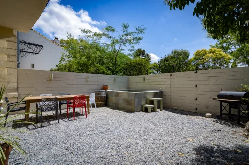 Gîte garden with plunge pool