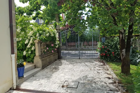 Gate to street