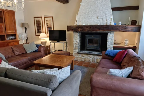 Farmhouse living room