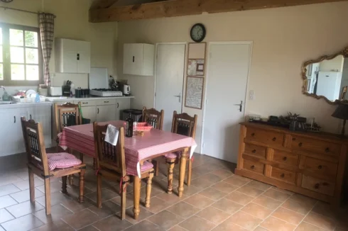 Kitchen diner area