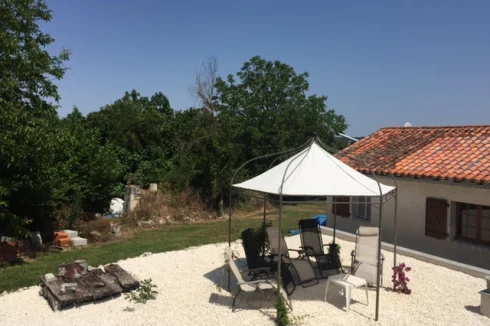 Metal framed "Gloriette" pergola