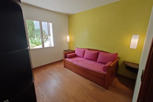 Bedroom 10.92m² (with integrated dressing room)