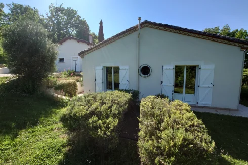 The rear facade