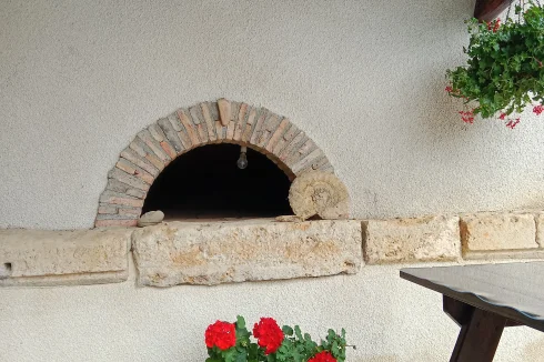 BREAD OVEN