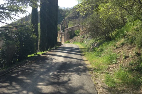 little road second entrance