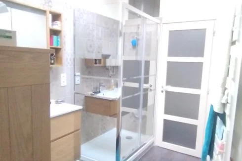 Bathroom 2