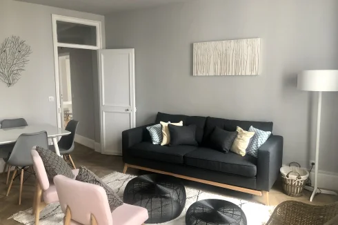 Living room - dining room view 1