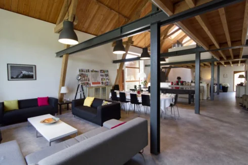 Lounge and breakfast room