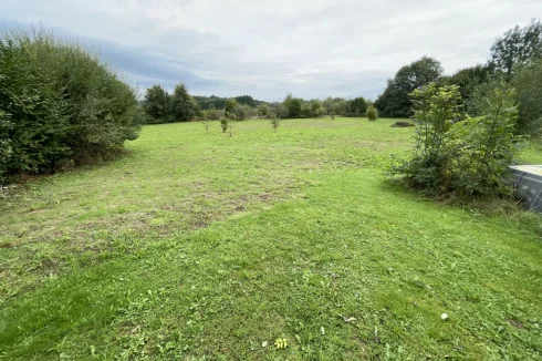 7142 m2 of land