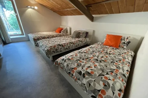 5 bed Gîte three single beds