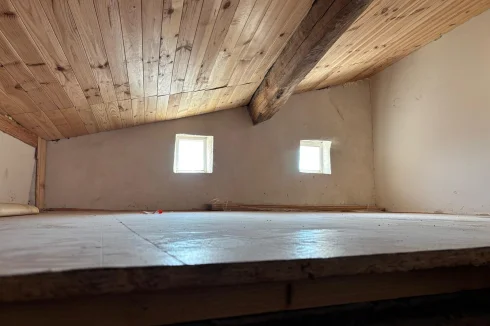 Convertible attic space