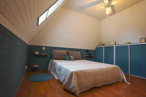 Large master bedroom (11m²)