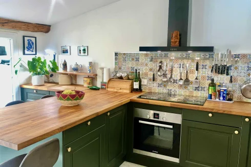 Kitchen Dining Area