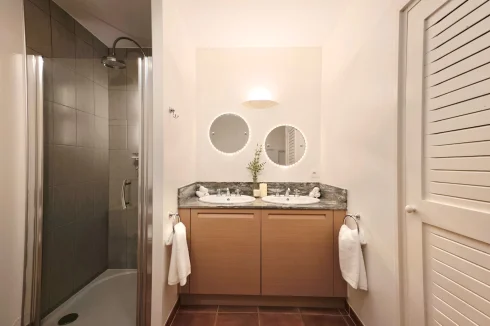 Family bathroom