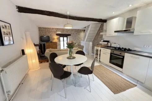 House 2 Dining/Kitchen