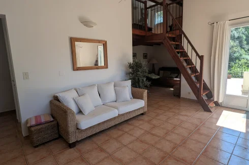 Dining/ seating area